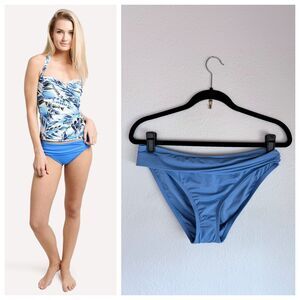 NWT La Blanca Island Goddess Shirred Band Hipster Bikini Bottoms in Chambray 10